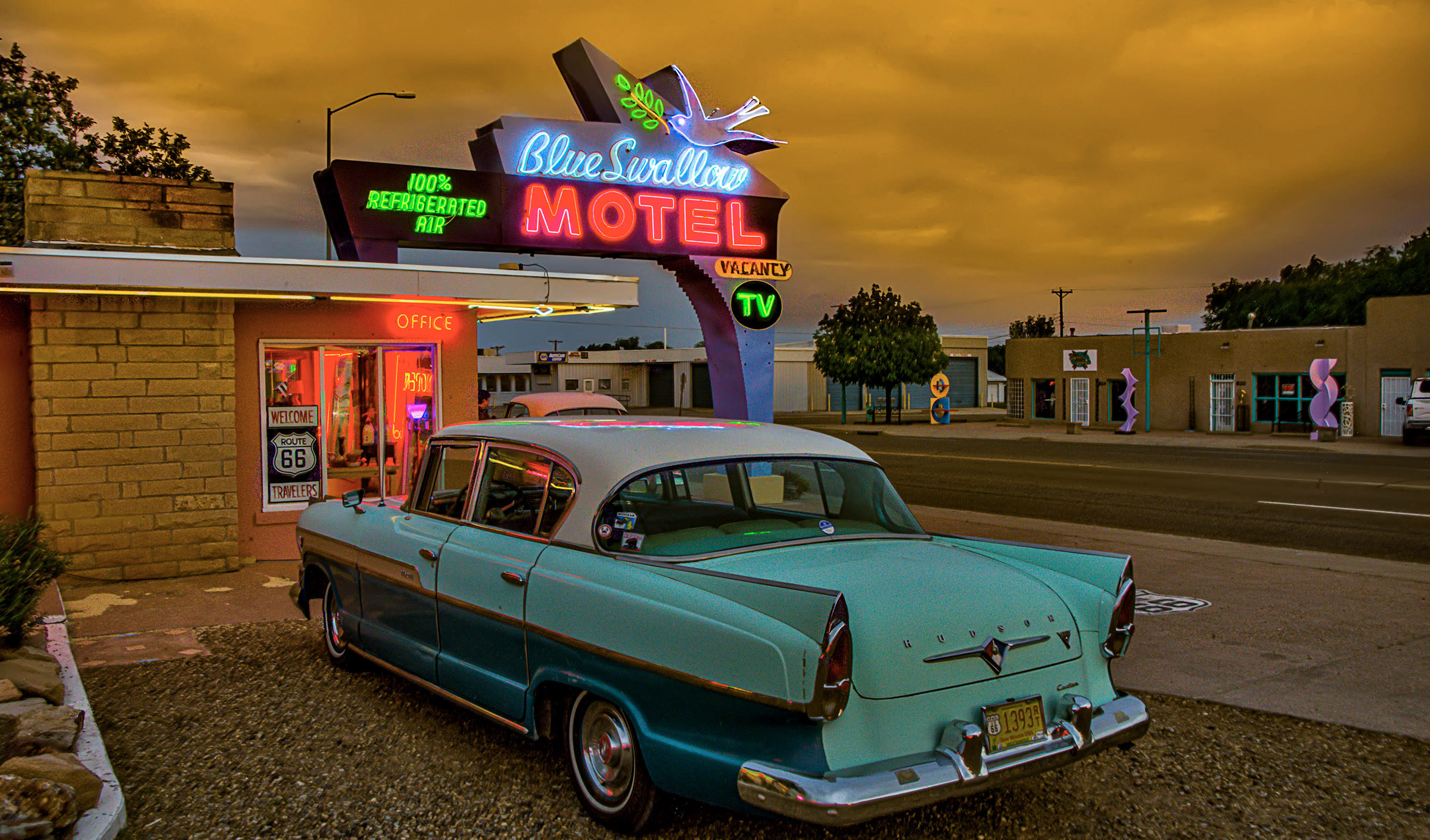 The Best Tour of Route 66 Blue Swallow Motel